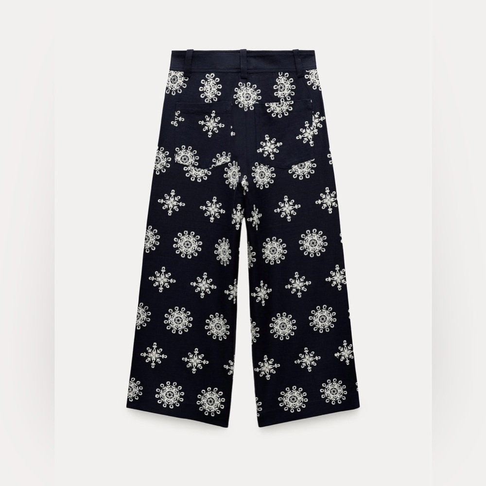 ZARA CONTRAST EMBROIDERED CULOTTES